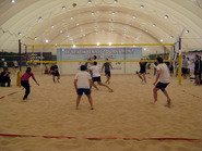 Волейбол на песке в зале